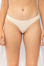 Carica l'immagine nel visualizzatore di Gallery, Gallery: Rio De Sol Slip Bottom Solar-Off Essential
