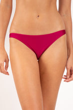 Carica l'immagine nel visualizzatore di Gallery, Gallery: Rio De Sol Slip Bottom Shimmer-Desejo Leblon
