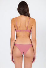 Carica l'immagine nel visualizzatore di Gallery, Model Back: Rio De Sol Completo Set Shimmer-Confetti Bandeau-Knot Essential
