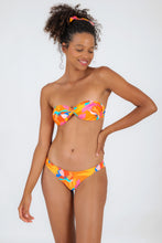 Carica l'immagine nel visualizzatore di Gallery, Model Front: Rio De Sol Slip Bottom Orange-Bloom Nice
