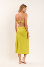 Carica l'immagine nel visualizzatore di Gallery, Model Back: Rio De Sol Gonna Da Spiaggia Fluity-Abacateiro Long Skirt Knot
