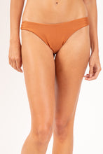Carica l'immagine nel visualizzatore di Gallery, Gallery: Rio De Sol Slip Bottom Shimmer-Nocciola Nara
