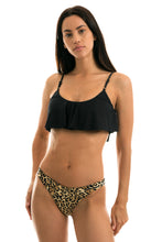 Carica l'immagine nel visualizzatore di Gallery, Model Front: Rio De Sol Slip Bottom Leopardo Black Babado

