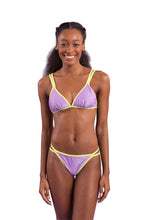 Carica l'immagine nel visualizzatore di Gallery, Model Front: Rio De Sol Reggiseno Top Orchid Tri-Duo
