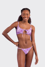Carica l'immagine nel visualizzatore di Gallery, Model Front: Rio De Sol Slip Bottom Trail-Purple Ipanema
