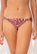 Carica l'immagine nel visualizzatore di Gallery, Gallery: Rio De Sol Slip Bottom Dune Mel
