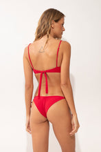 Carica l'immagine nel visualizzatore di Gallery, Model Back: Rio De Sol Slip Bottom Malibu-Malagueta Cheeky-Tie
