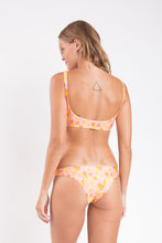 Carica l'immagine nel visualizzatore di Gallery, Model Back: Rio De Sol Slip Bottom Dreamy Essential
