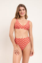 Carica l'immagine nel visualizzatore di Gallery, Model Front: Rio De Sol Slip Bottom Floral-Scales Hotpants

