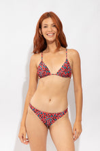 Carica l'immagine nel visualizzatore di Gallery, Model Front: Rio De Sol Reggiseno Top Coral-Feline Lia
