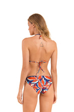 Carica l'immagine nel visualizzatore di Gallery, Model Back: Rio De Sol Slip Bottom Leaves Essential-Comfy
