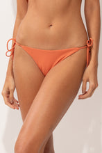 Carica l'immagine nel visualizzatore di Gallery, Gallery: Rio De Sol Slip Bottom Sand-Argila Lacinho
