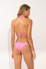 Carica l'immagine nel visualizzatore di Gallery, Model Back: Rio De Sol Slip Bottom Crespinho-Rosa Cheeky-Tie
