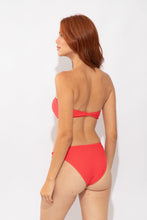 Carica l'immagine nel visualizzatore di Gallery, Model Back: Rio De Sol Slip Bottom Cali-Flamingo Essential-Comfy
