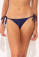 Carica l&#39;immagine nel visualizzatore di Gallery, Bottom Touch-Marinho Cheeky-Tie
