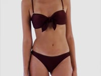 Carica e avvia il video nel visualizzatore di galleria, Video: Rio De Sol Slip Bottom Barolo Essential
