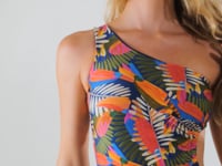 Carica e avvia il video nel visualizzatore di galleria, Video: Rio De Sol Intero Jungle Maeve
