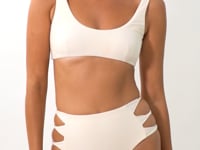 Carica e avvia il video nel visualizzatore di galleria, Video: Rio De Sol Slip Bottom Malibu-Natural Highwaist-Spin
