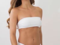 Carica e avvia il video nel visualizzatore di galleria, Video: Rio De Sol Reggiseno Top Sand-White Bandeau-Reto
