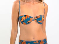 Carica e avvia il video nel visualizzatore di galleria, Video: Rio De Sol Gonna Da Spiaggia Luma Mini Skirt Ruched
