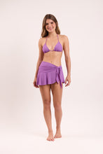 Carica l&#39;immagine nel visualizzatore di Gallery, Model Front: Rio De Sol Gonna Da Spiaggia Bio-Floreira Mini Skirt
