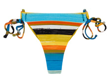 Carica l&#39;immagine nel visualizzatore di Gallery, Product Front: Rio De Sol Slip Bottom Artsy Fio-Tie
