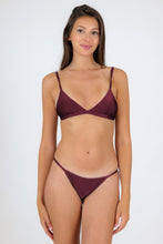 Carica l&#39;immagine nel visualizzatore di Gallery, Model Front: Rio De Sol Slip Bottom Barolo California
