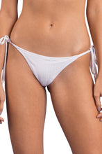 Carica l&#39;immagine nel visualizzatore di Gallery, Gallery: Rio De Sol Slip Bottom Bora-White Lacinho

