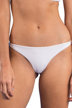Carica l&#39;immagine nel visualizzatore di Gallery, Gallery: Rio De Sol Slip Bottom Bora-White Leblon
