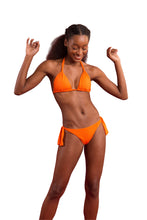 Carica l&#39;immagine nel visualizzatore di Gallery, Model Front: Rio De Sol Slip Bottom Dots-Orange Italy
