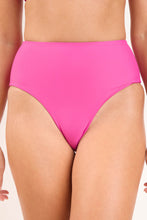 Carica l&#39;immagine nel visualizzatore di Gallery, Gallery: Rio De Sol Slip Bottom Fluity-Amor Hotpants

