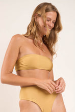 Carica l&#39;immagine nel visualizzatore di Gallery, Image 07: Rio De Sol Slip Bottom Fluity-Dourado Hotpants

