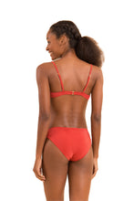 Carica l&#39;immagine nel visualizzatore di Gallery, Model Back: Rio De Sol Slip Bottom Malibu-Chili Essential-Comfy
