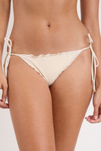 Carica l&#39;immagine nel visualizzatore di Gallery, Gallery: Rio De Sol Slip Bottom Malibu-Natural Frufru
