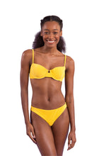 Carica l&#39;immagine nel visualizzatore di Gallery, Model Front: Rio De Sol Slip Bottom Malibu-Yellow Essential-Comfy
