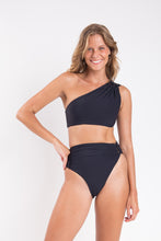 Carica l&#39;immagine nel visualizzatore di Gallery, Model Front: Rio De Sol Slip Bottom Nero Zadar
