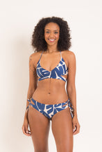 Carica l&#39;immagine nel visualizzatore di Gallery, Model Front: Rio De Sol Slip Bottom Pottery Madrid
