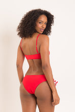 Carica l&#39;immagine nel visualizzatore di Gallery, Model Back: Rio De Sol Slip Bottom Rouge Madrid
