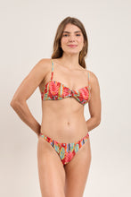 Carica l&#39;immagine nel visualizzatore di Gallery, Model Front: Rio De Sol Slip Bottom Sea-Bloom Nice
