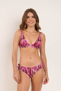 Model Front: Rio De Sol Slip Bottom Shade Madrid
