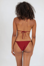 Carica l&#39;immagine nel visualizzatore di Gallery, Model Back: Rio De Sol Slip Bottom Shimmer-Divino Ibiza-Rope

