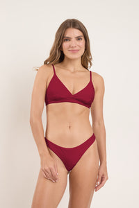 Model Front: Rio De Sol Slip Bottom Touch-Carmim Essential