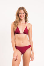 Carica l&#39;immagine nel visualizzatore di Gallery, Model Front: Rio De Sol Slip Bottom Touch-Carmim Essential-Comfy
