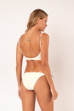 Carica l&#39;immagine nel visualizzatore di Gallery, Model Back: Rio De Sol Slip Bottom Touch-Natural Ibiza-Comfy

