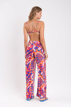Carica l&#39;immagine nel visualizzatore di Gallery, Model Back: Rio De Sol Pantaloni Da Spiaggia Funny Wide Pants
