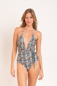 Model Front: Rio De Sol Intero Ikat New Vegas