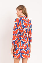 Carica l&#39;immagine nel visualizzatore di Gallery, Model Back: Rio De Sol Camicia Leaves Chemise
