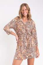 Carica l&#39;immagine nel visualizzatore di Gallery, Gallery: Rio De Sol Vestito Da Spiaggia Leopard Chemise
