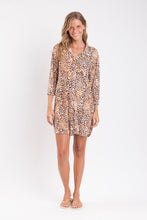Carica l&#39;immagine nel visualizzatore di Gallery, Model Front: Rio De Sol Vestito Da Spiaggia Leopard Chemise

