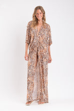 Carica l&#39;immagine nel visualizzatore di Gallery, Model Front: Rio De Sol Vestito Da Spiaggia Leopard Long Dress
